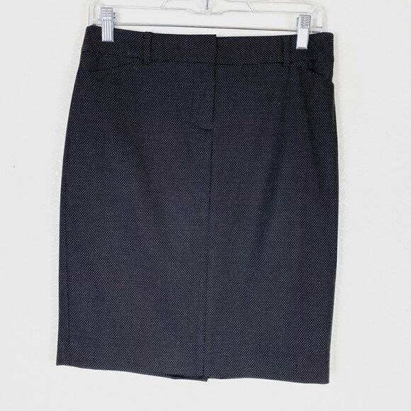(4 Petite) Talbots Black & White Micro Polka Dot Pencil Skirt - Picture 2 of 5
